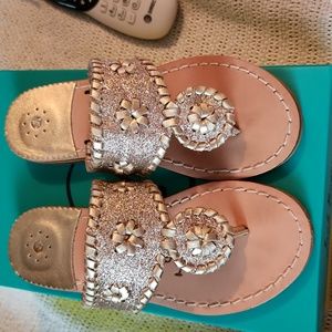 EUC size q3 Jack Rogers gold sandal